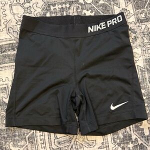 Womens nike pro medium black compression shorts size M